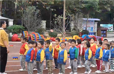 小班體育教學"趣味動物園"