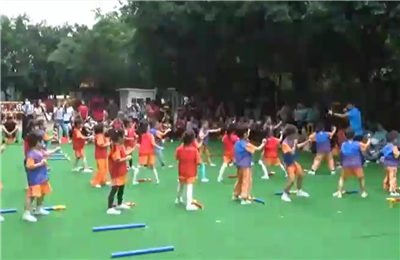 中班體育教學(xué)"英武小特警"